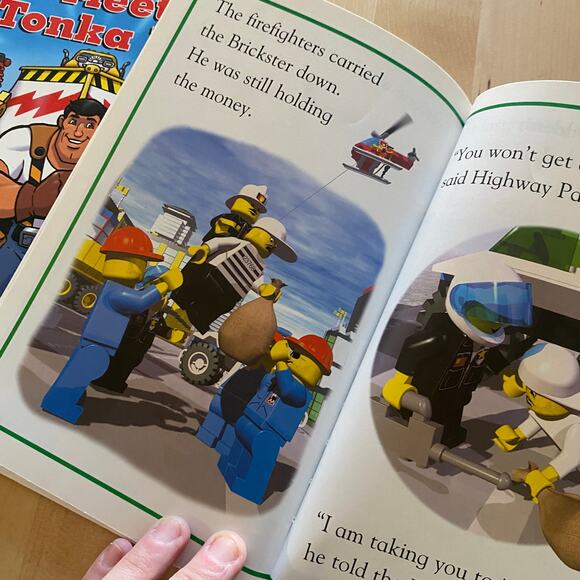 Vintage Tonka Joe & Lego 2 Early Reader Paperback Book Bundle - Picture 6 of 11